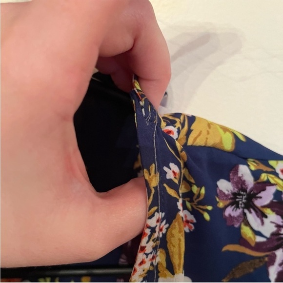 Torrid Floral Blouse Top 5X - Picture 7 of 8